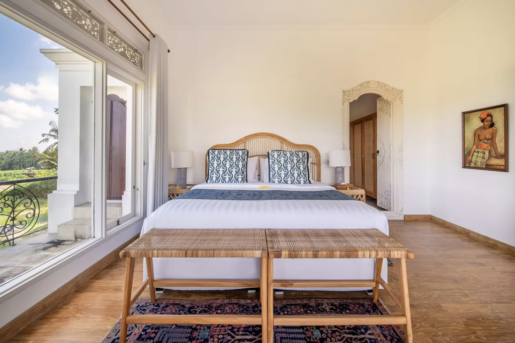 FREEHOLD | COLONIAL-STYLE VILLA WITH JUNGLE AND RICE FIELD VIEWS - UBUD TEGALLALANG