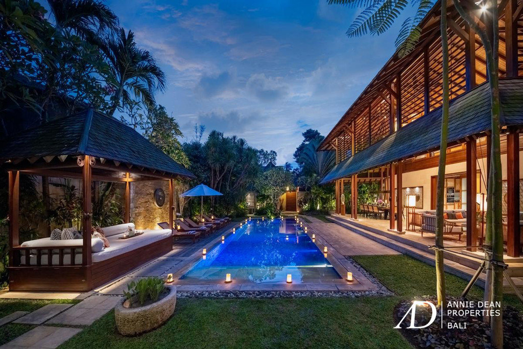 FREEHOLD | 5-BEDROOM LUXURY VILLA IN PETITENGET, SEMINYAK