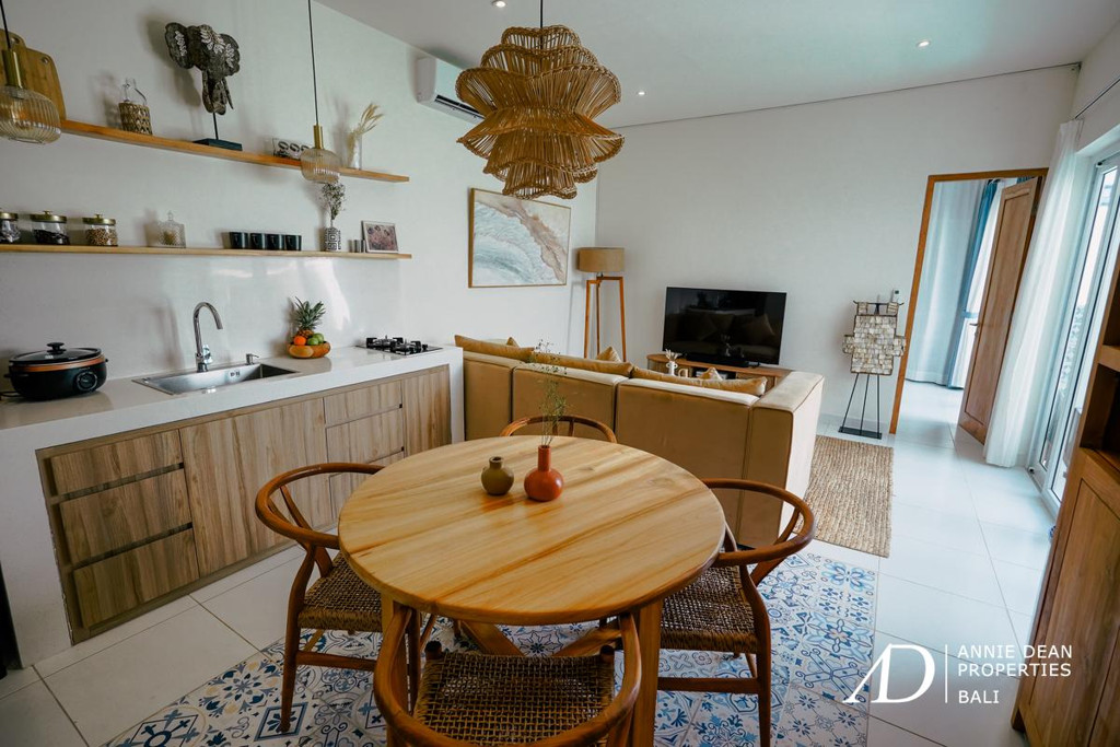 LEASEHOLD | 2-BEDROOM VILLA WITH RICE FIELD VIEWS IN CEMAGI