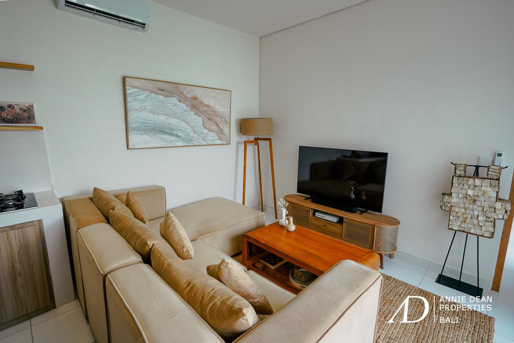 LEASEHOLD | 2-BEDROOM VILLA WITH RICE FIELD VIEWS IN CEMAGI