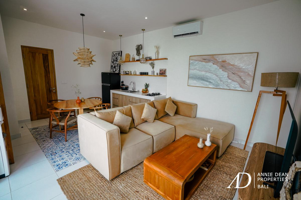 LEASEHOLD | 2-BEDROOM VILLA WITH RICE FIELD VIEWS IN CEMAGI