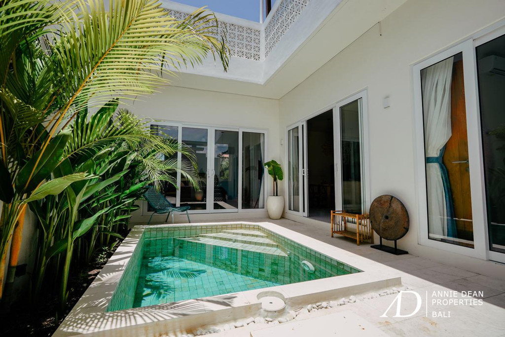 LEASEHOLD | 2-BEDROOM VILLA WITH RICE FIELD VIEWS IN CEMAGI