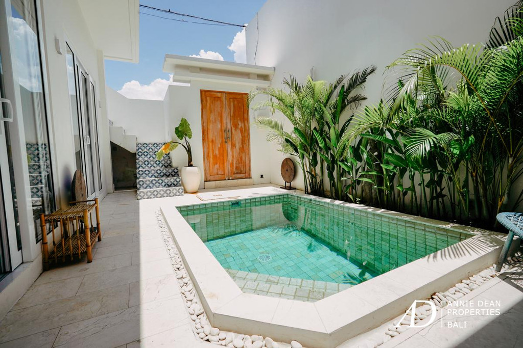 LEASEHOLD | 2-BEDROOM VILLA WITH RICE FIELD VIEWS IN CEMAGI