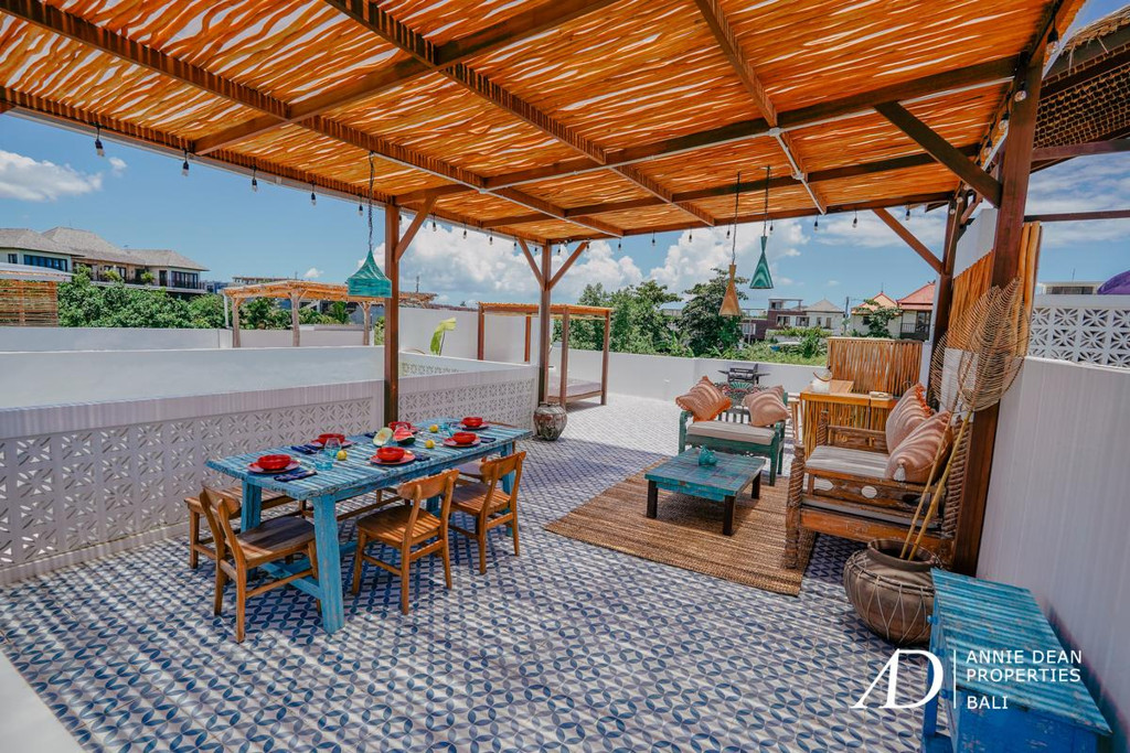 LEASEHOLD | 2-BEDROOM VILLA WITH RICE FIELD VIEWS IN CEMAGI