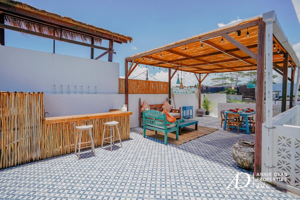 LEASEHOLD | 2-BEDROOM VILLA WITH RICE FIELD VIEWS IN CEMAGI