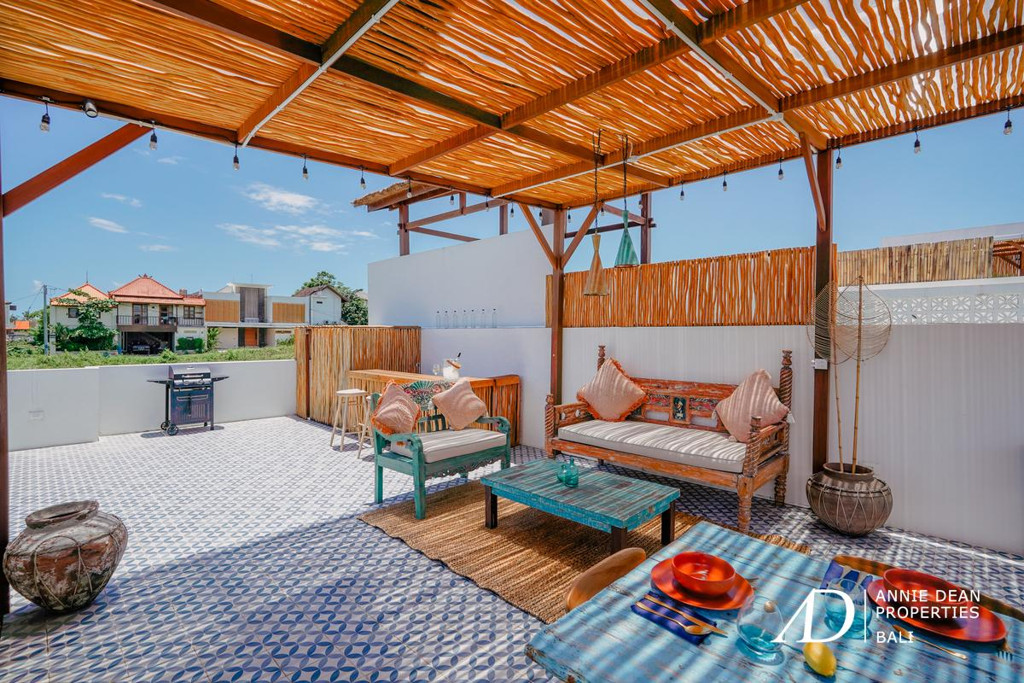 LEASEHOLD | 2-BEDROOM VILLA WITH RICE FIELD VIEWS IN CEMAGI