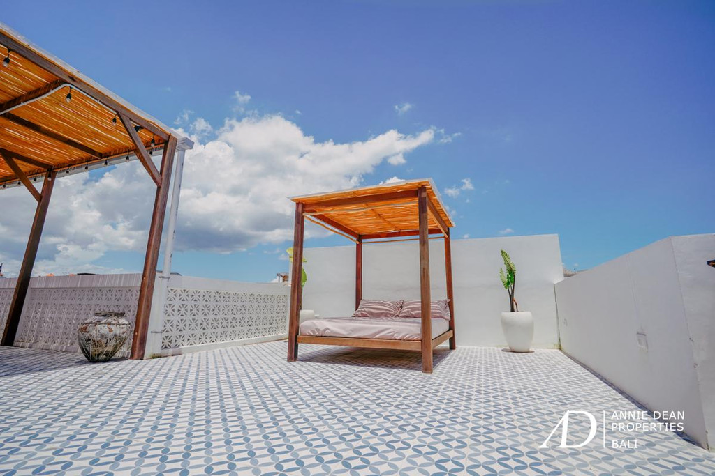 LEASEHOLD | 2-BEDROOM VILLA WITH RICE FIELD VIEWS IN CEMAGI