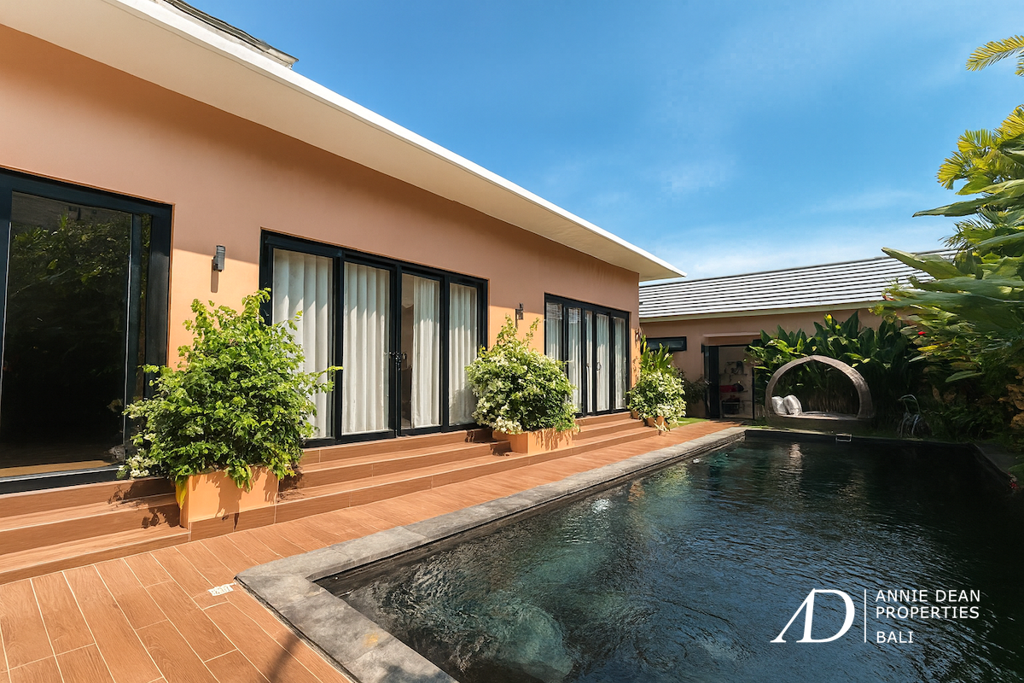  LEASEHOLD | 3-BEDROOM BEACHSIDE VILLA IN SANUR
