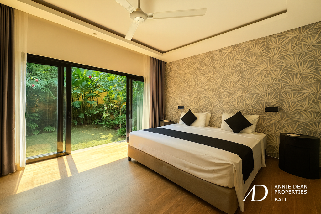  LEASEHOLD | 3-BEDROOM BEACHSIDE VILLA IN SANUR