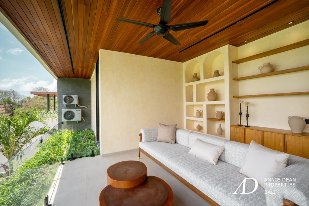 FREEHOLD | 1 & 2 BEDROOM MODERN VILLAS IN GOA GONG, JIMBARAN