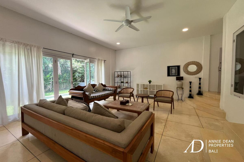 YEARLY RENTAL | 3-BEDROOM VILLA WITH SPACIOUS GARDEN IN  SEMER KEROBOKAN