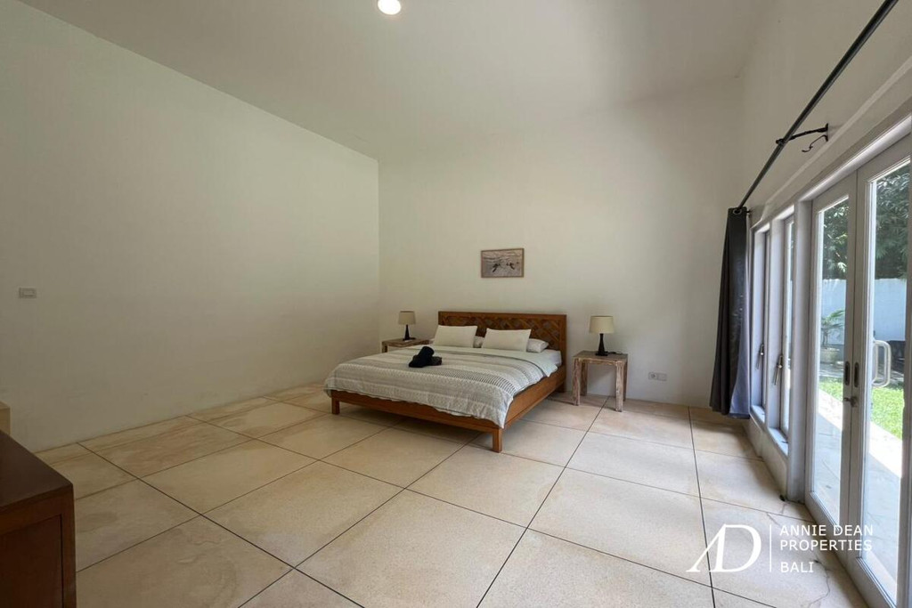 YEARLY RENTAL | 3-BEDROOM VILLA WITH SPACIOUS GARDEN IN  SEMER KEROBOKAN