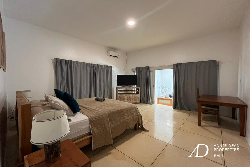 YEARLY RENTAL | 3-BEDROOM VILLA WITH SPACIOUS GARDEN IN  SEMER KEROBOKAN