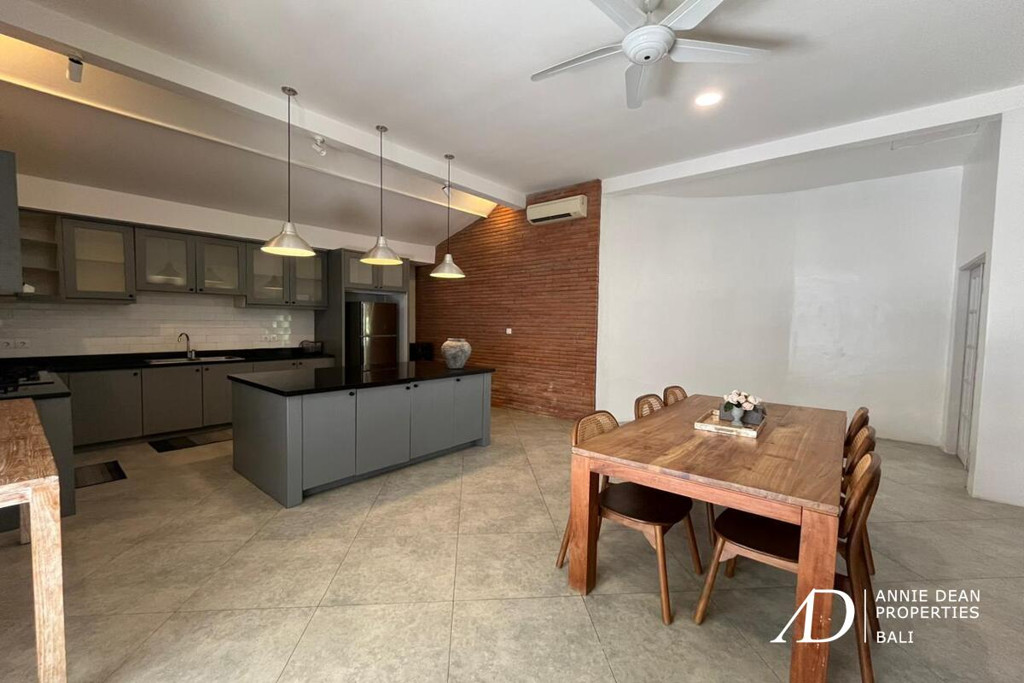 YEARLY RENTAL | 3-BEDROOM VILLA WITH SPACIOUS GARDEN IN  SEMER KEROBOKAN