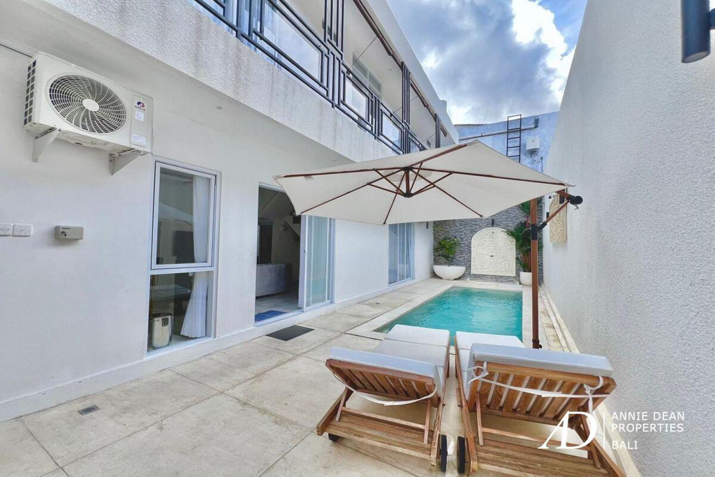 FREEHOLD | MODERN 3-BEDROOM VILLA IN KEROBOKAN NEAR CANGGU