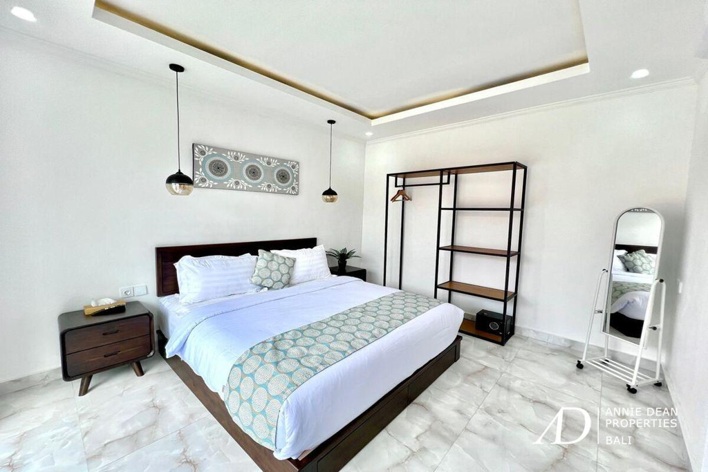 FREEHOLD | MODERN 3-BEDROOM VILLA IN KEROBOKAN NEAR CANGGU