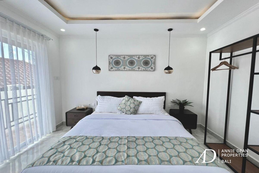 FREEHOLD | MODERN 3-BEDROOM VILLA IN KEROBOKAN NEAR CANGGU