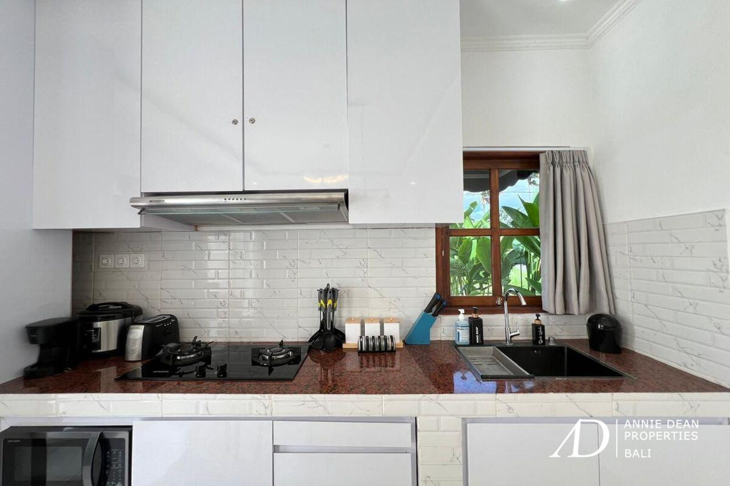 FREEHOLD | MODERN 3-BEDROOM VILLA IN KEROBOKAN NEAR CANGGU