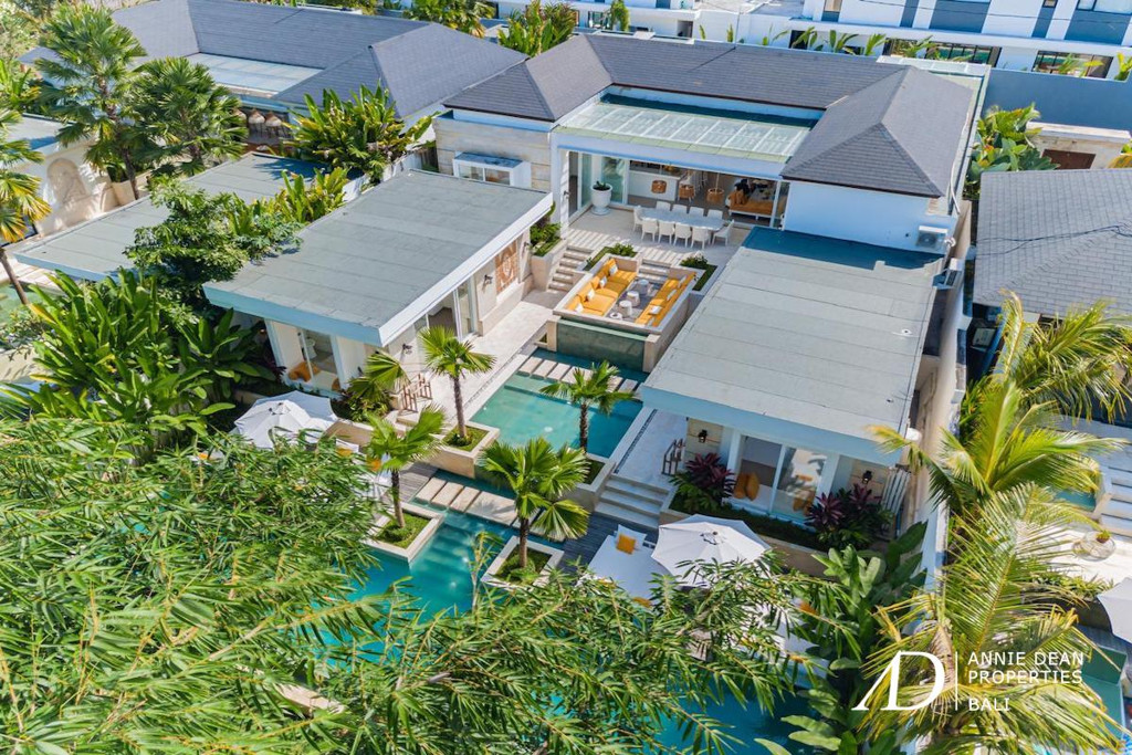 LEASEHOLD | CONTEMPORARY 5-BED LUXURY VILLA IN UBUD
