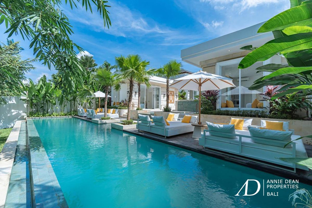 LEASEHOLD | CONTEMPORARY 5-BED LUXURY VILLA IN UBUD