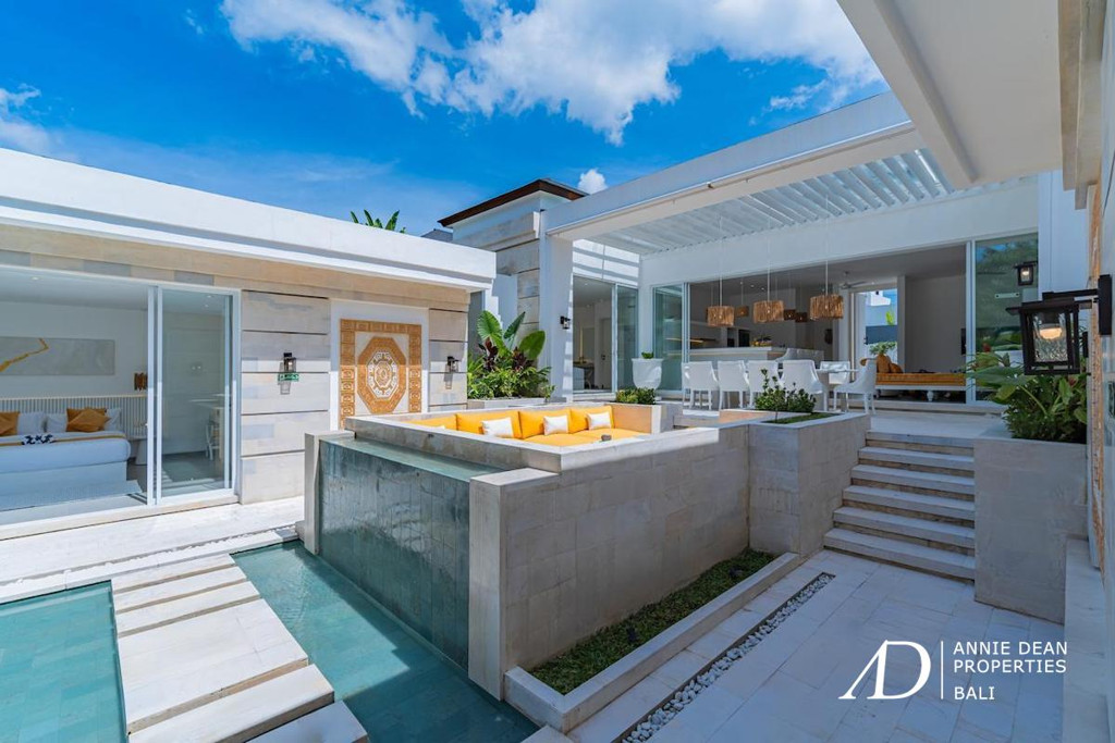LEASEHOLD | CONTEMPORARY 5-BED LUXURY VILLA IN UBUD