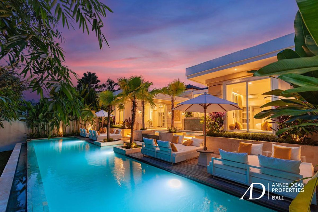 LEASEHOLD | CONTEMPORARY 5-BED LUXURY VILLA IN UBUD