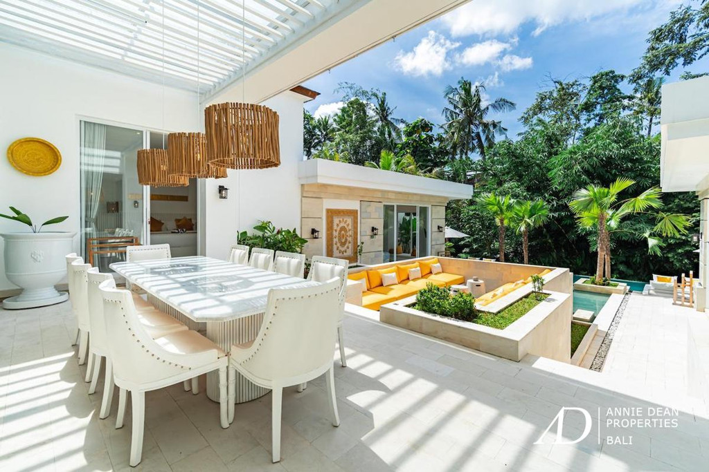 LEASEHOLD | CONTEMPORARY 5-BED LUXURY VILLA IN UBUD