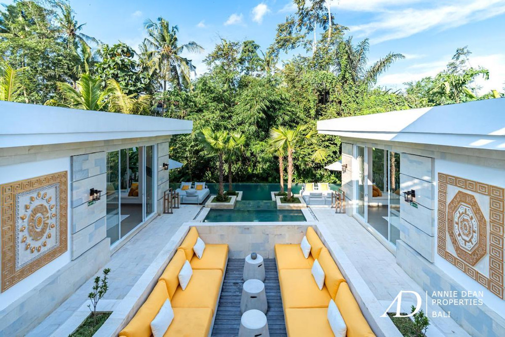 LEASEHOLD | CONTEMPORARY 5-BED LUXURY VILLA IN UBUD