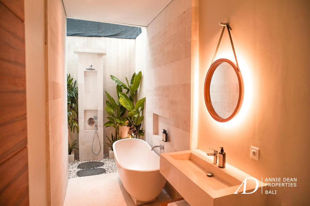 LEASEHOLD | BRAND NEW COMPLEX OF 3 VILLAS IN KAYU TULANG, CANGGU