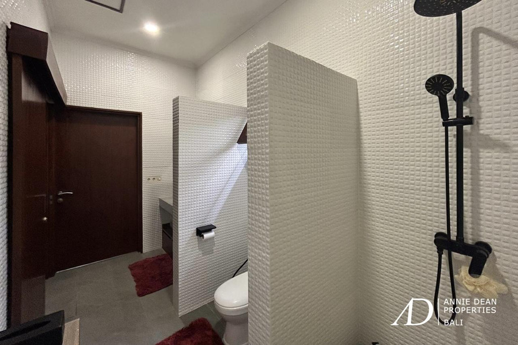 LEASEHOLD | MODERN TROPICAL VILLA IN TOYANING UNGASAN 