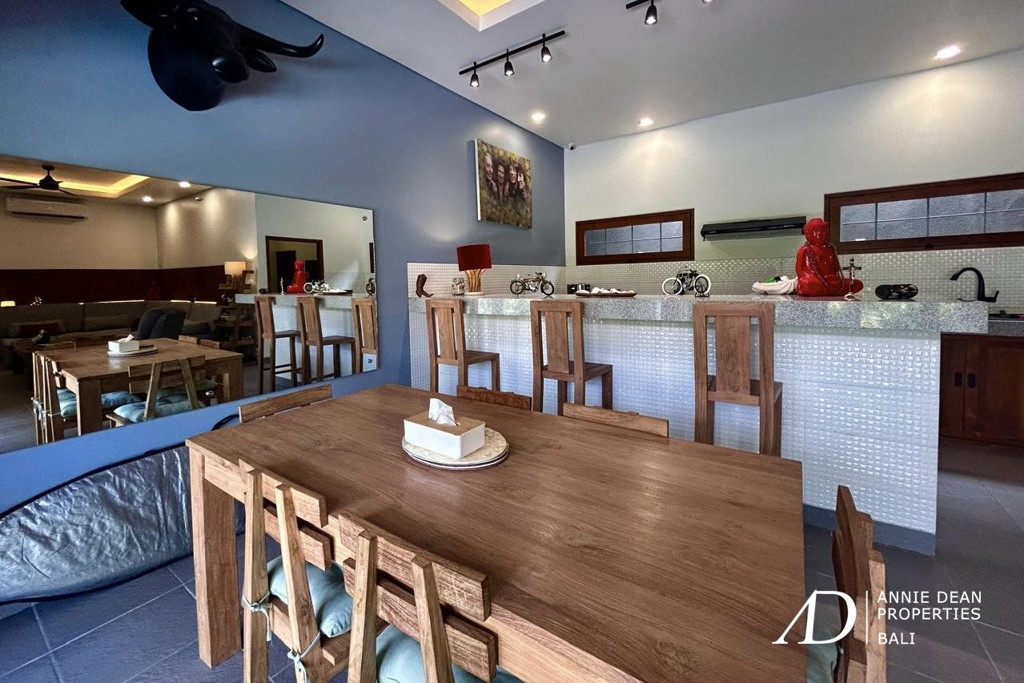 LEASEHOLD | MODERN TROPICAL VILLA IN TOYANING UNGASAN 