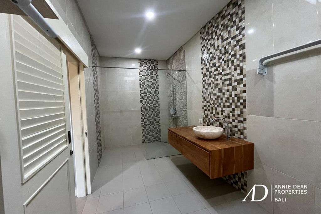 LEASEHOLD 25 YRS | 2-BEDROOM VILLA IN MERTANADI - SEMINYAK 