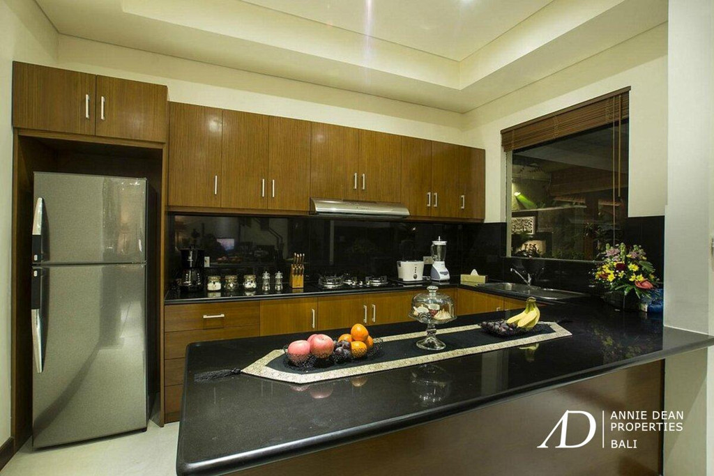 LEASEHOLD | 3-BEDROOM VILLA IN THE HEART OF SEMINYAK - PRIME LOCATION