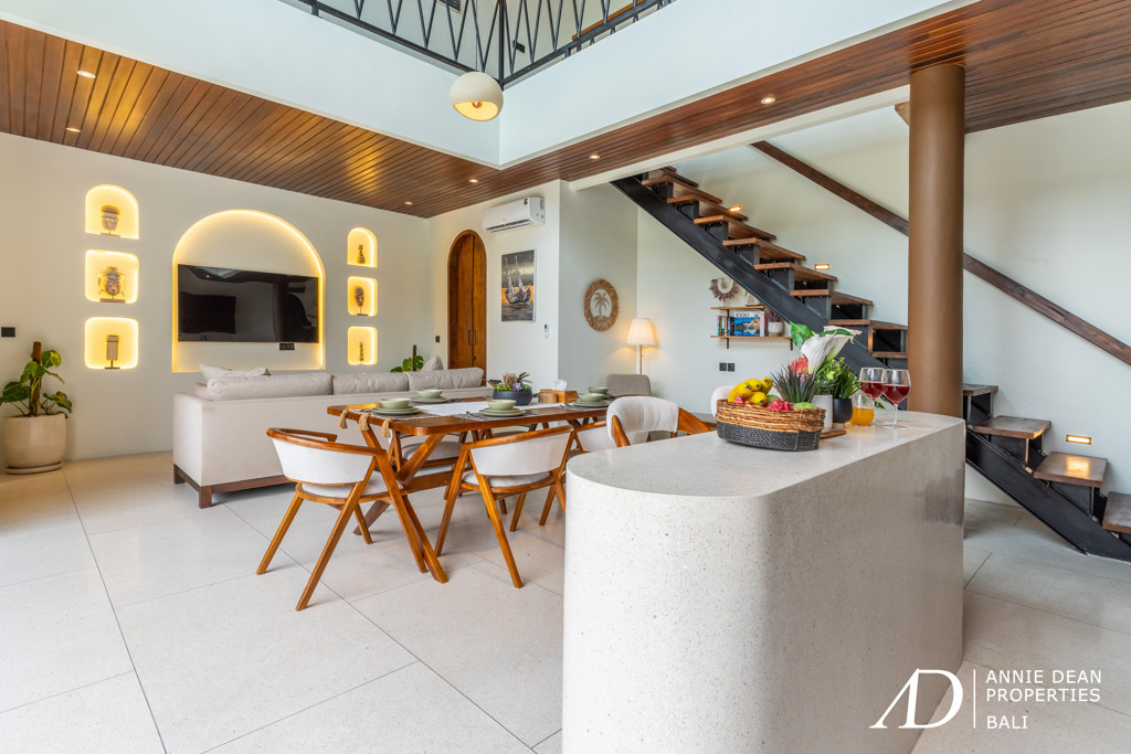 LEASEHOLD 28 YRS | MODERN MEDITERRANEAN VILLA IN SEMINYAK - PRIME LOCATION