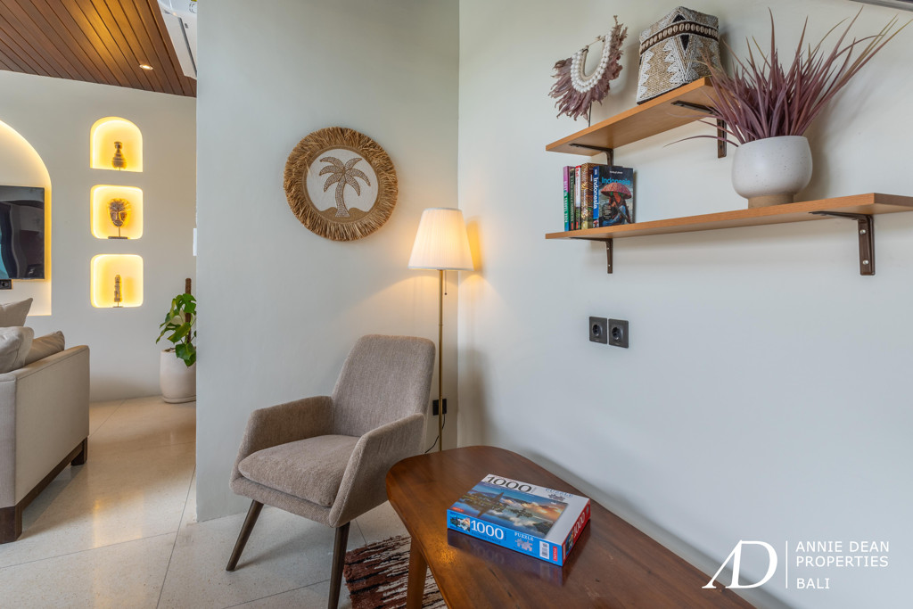 LEASEHOLD 28 YRS | MODERN MEDITERRANEAN VILLA IN SEMINYAK - PRIME LOCATION