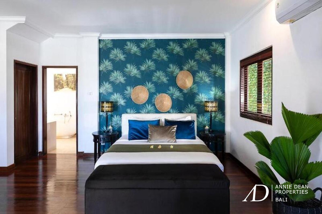 FREEHOLD | MAGNIFICENT 8-BEDROOM ESTATE IN PERERENAN