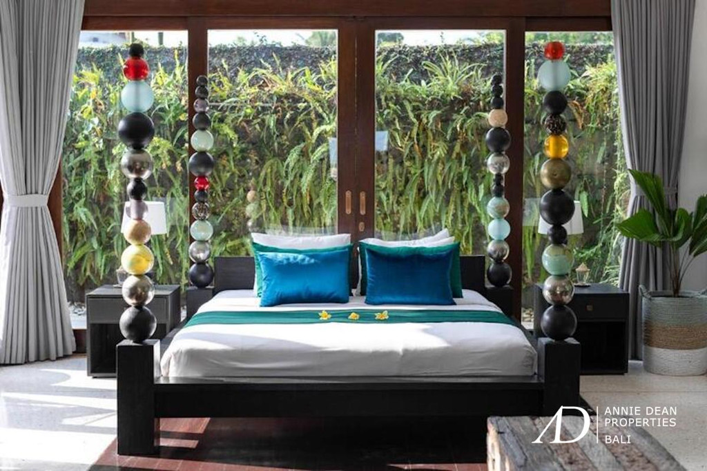 FREEHOLD | MAGNIFICENT 8-BEDROOM ESTATE IN PERERENAN