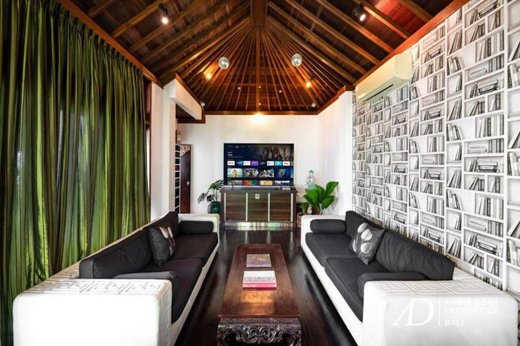 FREEHOLD | MAGNIFICENT 8-BEDROOM ESTATE IN PERERENAN