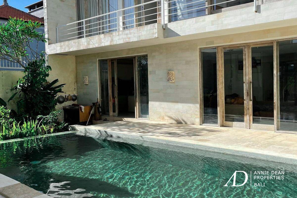 FREEHOLD | VILLA IN PRIME RESIDENTIAL AREA NEAR SEMINYAK