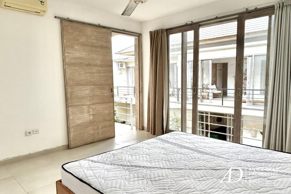 FREEHOLD | VILLA IN PRIME RESIDENTIAL AREA NEAR SEMINYAK