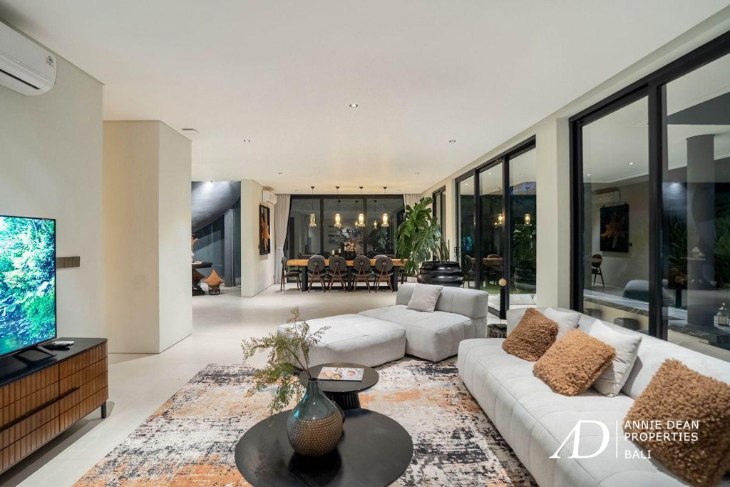 FREEHOLD/LEASEHOLD | 5-BEDROOM MODERN ARCHITECTURE VILLA NEAR PERERENAN