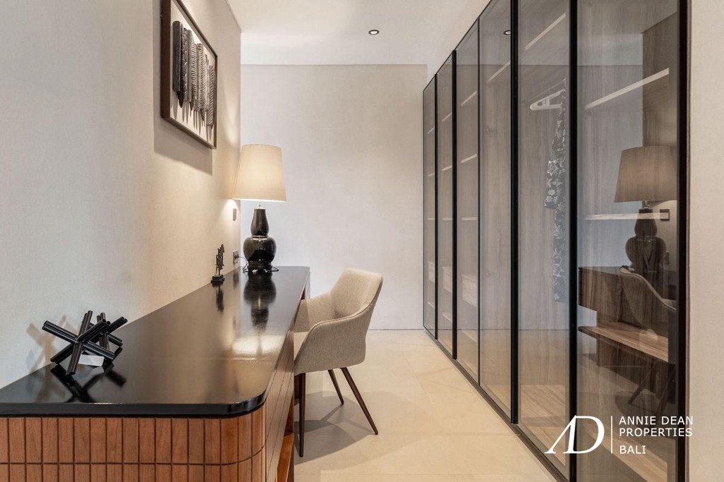 FREEHOLD/LEASEHOLD | 5-BEDROOM MODERN ARCHITECTURE VILLA NEAR PERERENAN