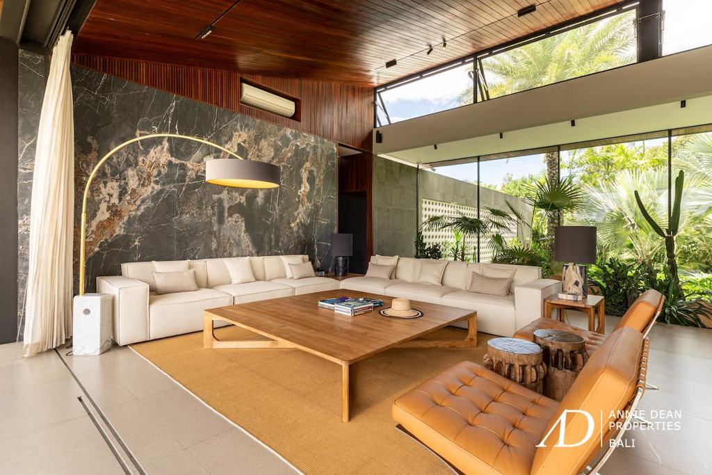 FREEHOLD | MODERN DESIGNER VILLA WITH RICE FIELD VIEWS - TABANAN