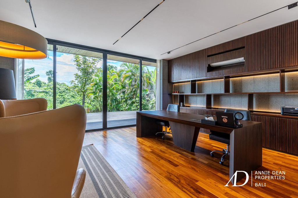 FREEHOLD | MODERN DESIGNER VILLA WITH RICE FIELD VIEWS - TABANAN