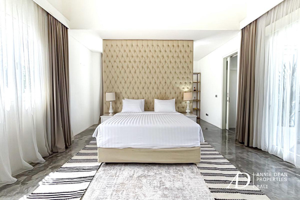 YEARLY RENTAL | MODERN LOFT-STYLE 4-BEDROOM VILLA FOR RENT IN PRIME UMALAS