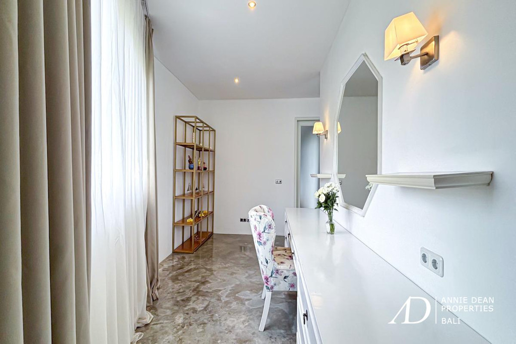 YEARLY RENTAL | MODERN LOFT-STYLE 4-BEDROOM VILLA FOR RENT IN PRIME UMALAS