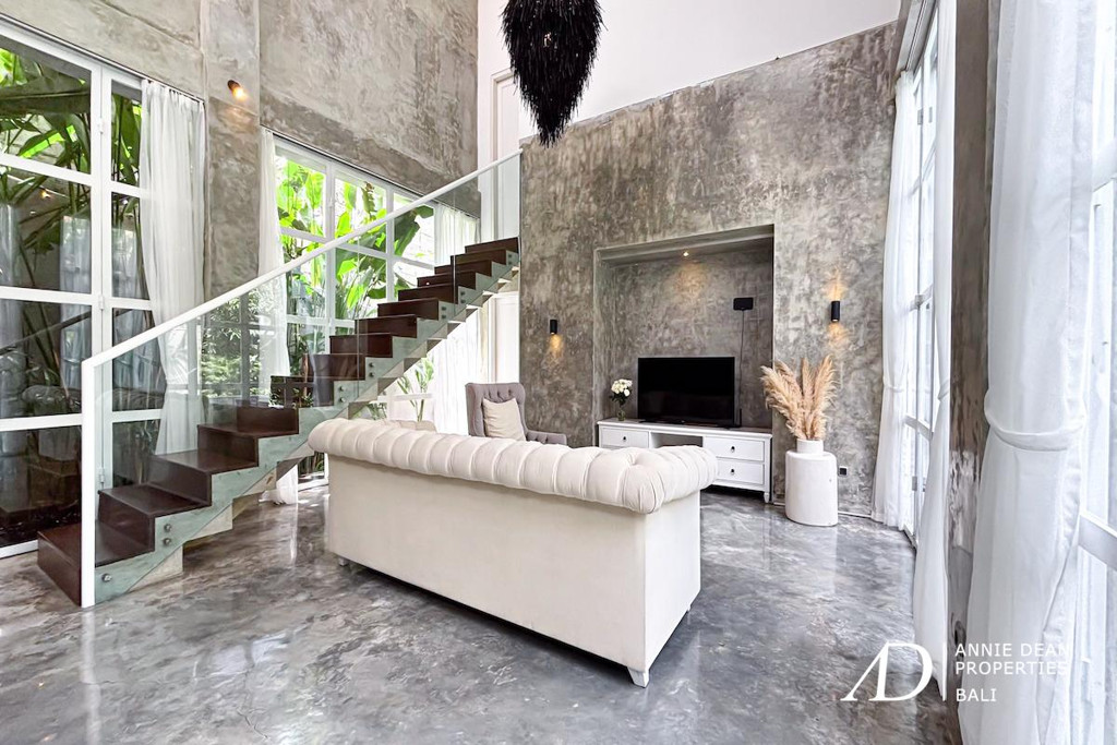 YEARLY RENTAL | MODERN LOFT-STYLE 4-BEDROOM VILLA FOR RENT IN PRIME UMALAS