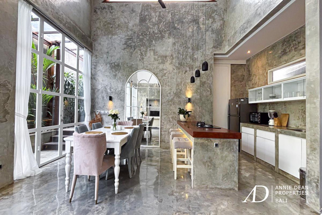 YEARLY RENTAL | MODERN LOFT-STYLE 4-BEDROOM VILLA FOR RENT IN PRIME UMALAS