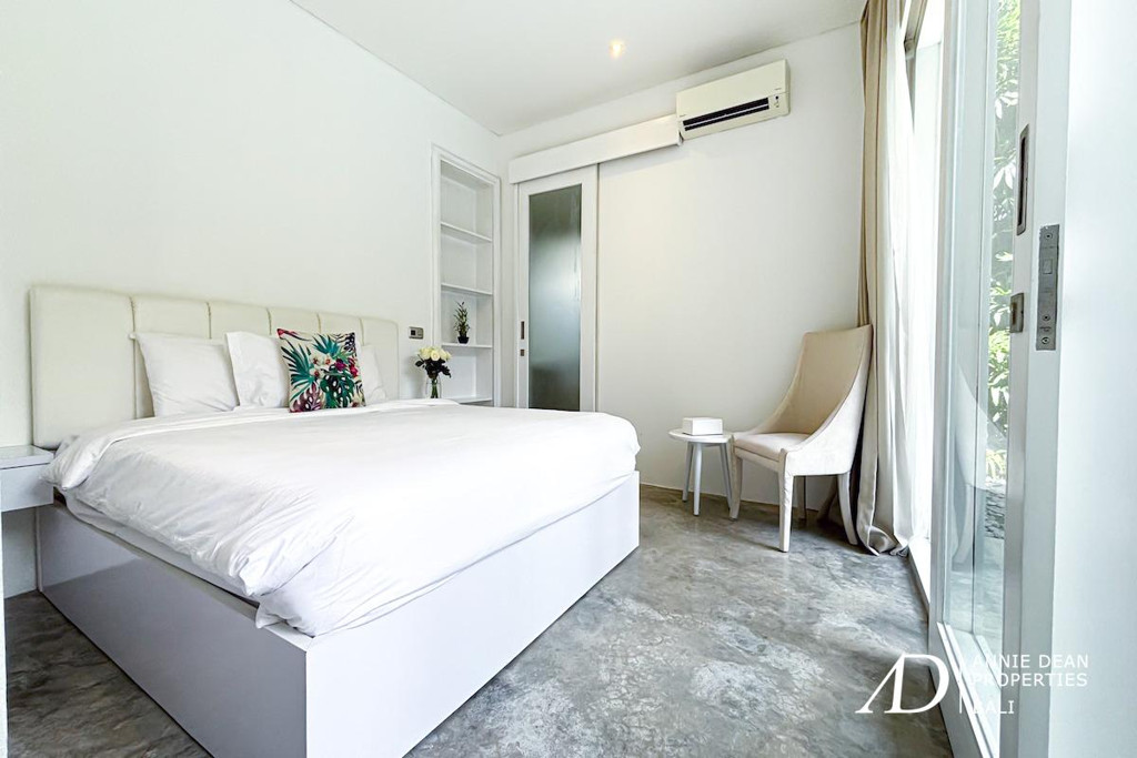 YEARLY RENTAL | MODERN LOFT-STYLE 4-BEDROOM VILLA FOR RENT IN PRIME UMALAS