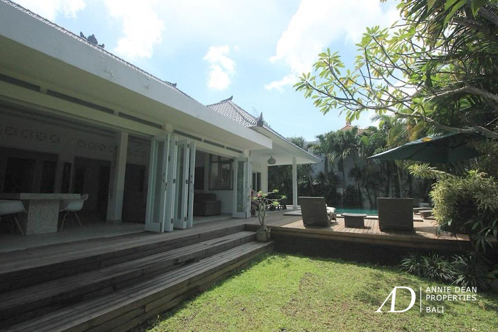 YEARLY RENTAL VILLA IN PLAWA SEMINYAK